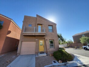 Building Photo - 9482 Oro Bullion St