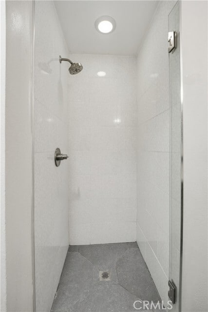 Building Photo - 14115 Moorpark St
