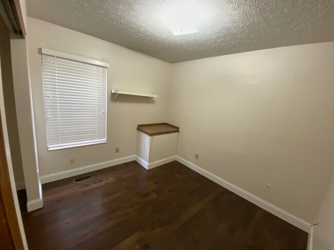Building Photo - 76 Chittenden Ave