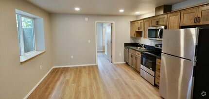 Building Photo - Baker Street Lofts