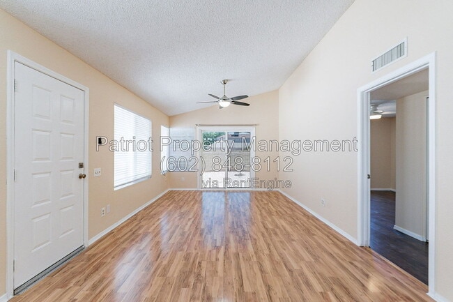 Building Photo - 5237 W Boston Way S