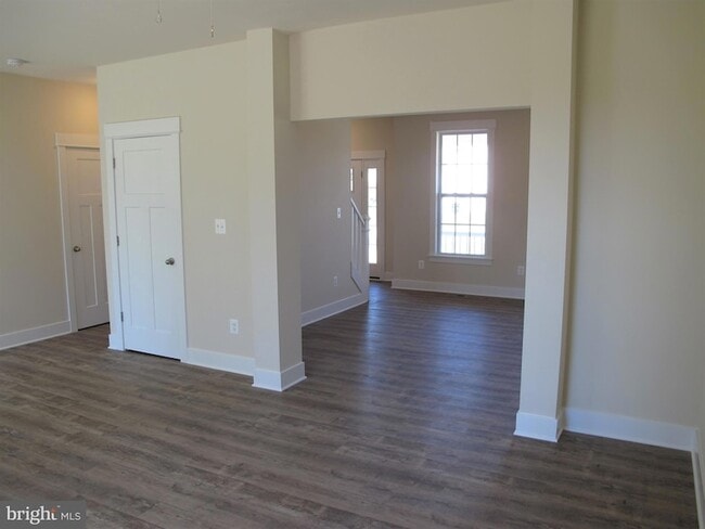 Building Photo - 43 Lee St