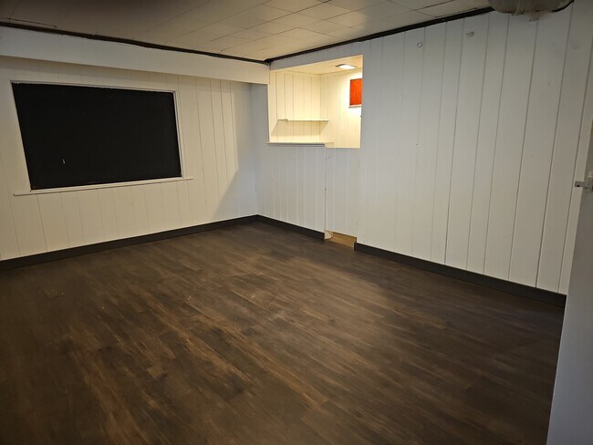 Building Photo - 14 John St