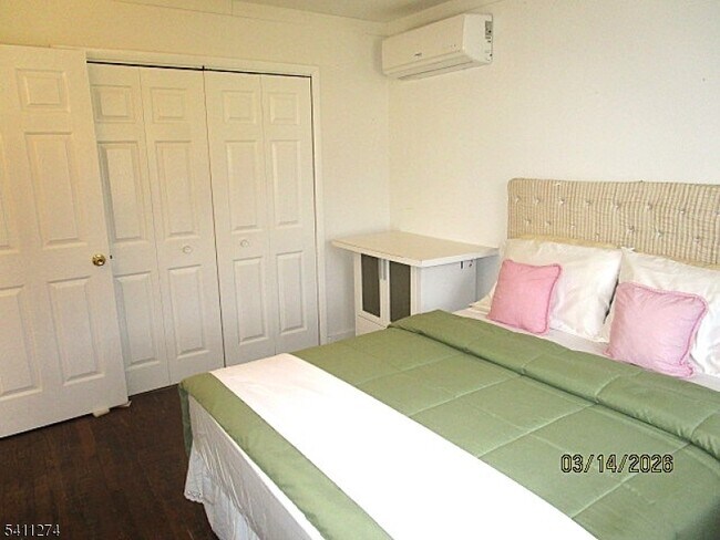 Building Photo - 306 Wagon Wheel Rd