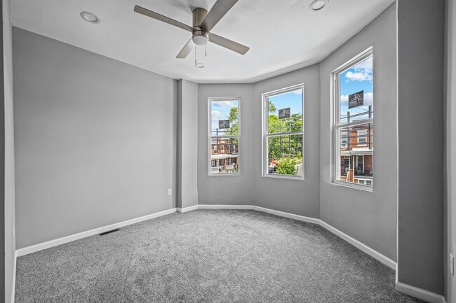 Building Photo - 3059 Brighton St