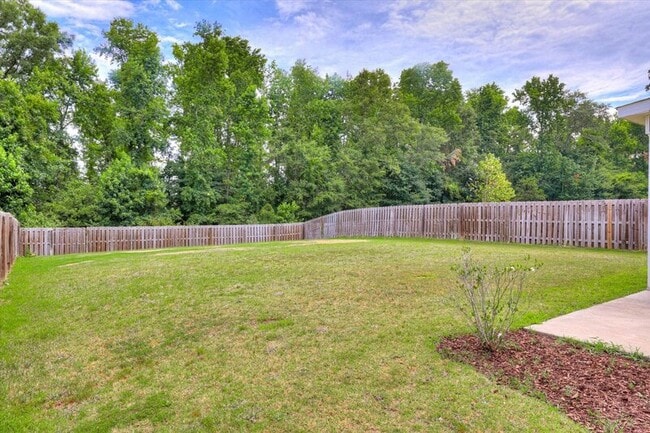 Building Photo - 127 Radcliff Dr