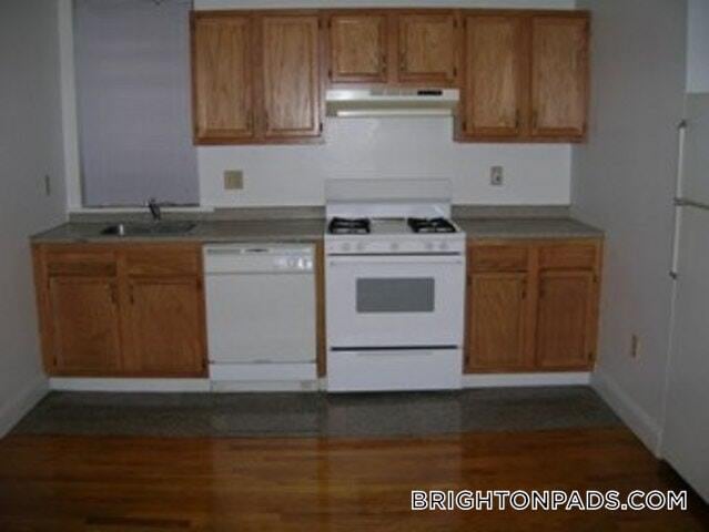 Building Photo - 17 Cummings Rd