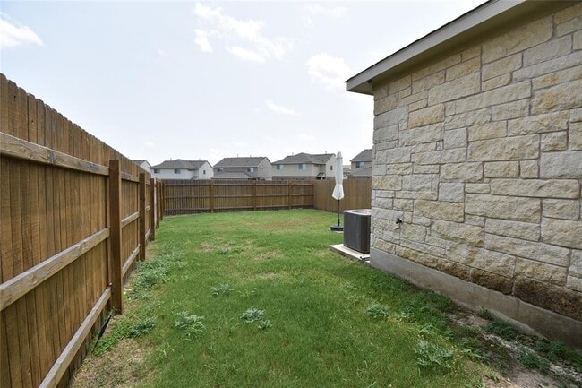 Building Photo - 331 Alamar Knot Way