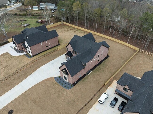 Building Photo - 407 Buford