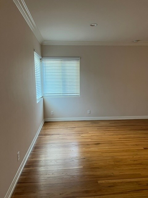 Building Photo - 4164 Madison Ave