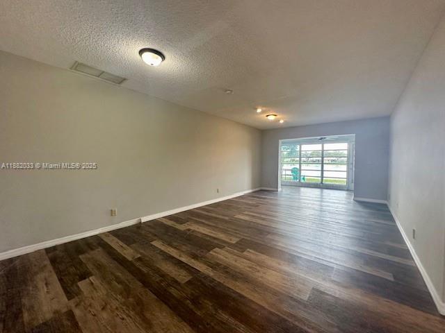 Building Photo - 8793 Warwick Dr
