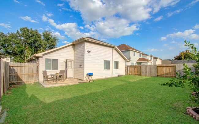 Building Photo - 19943 Black Pearl Ct