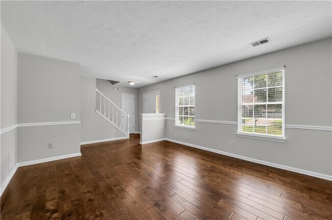 Building Photo - 4890 Evergreen Valley Way