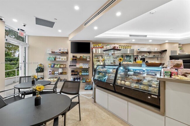 Building Photo - 2127 Brickell Ave