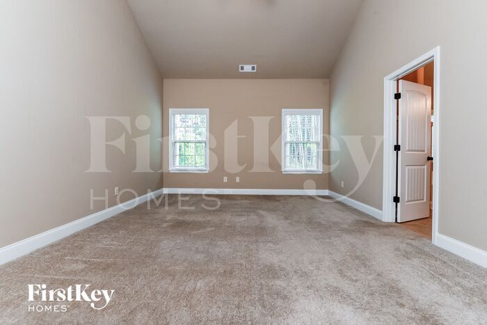 Building Photo - 250 Jester Ct
