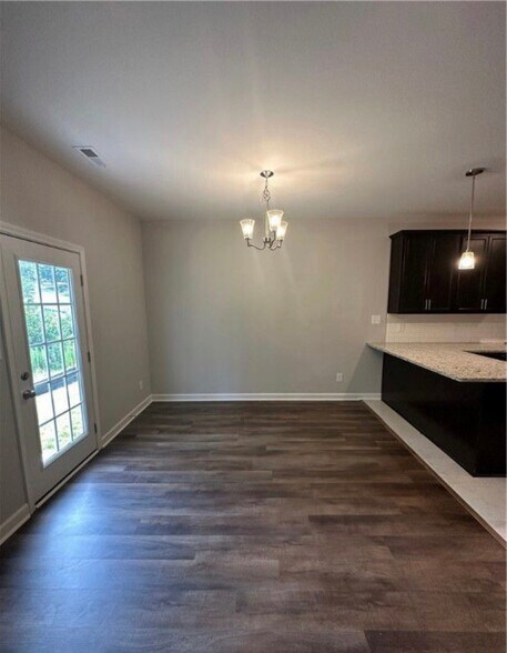 Building Photo - 703 Georgetown Cir
