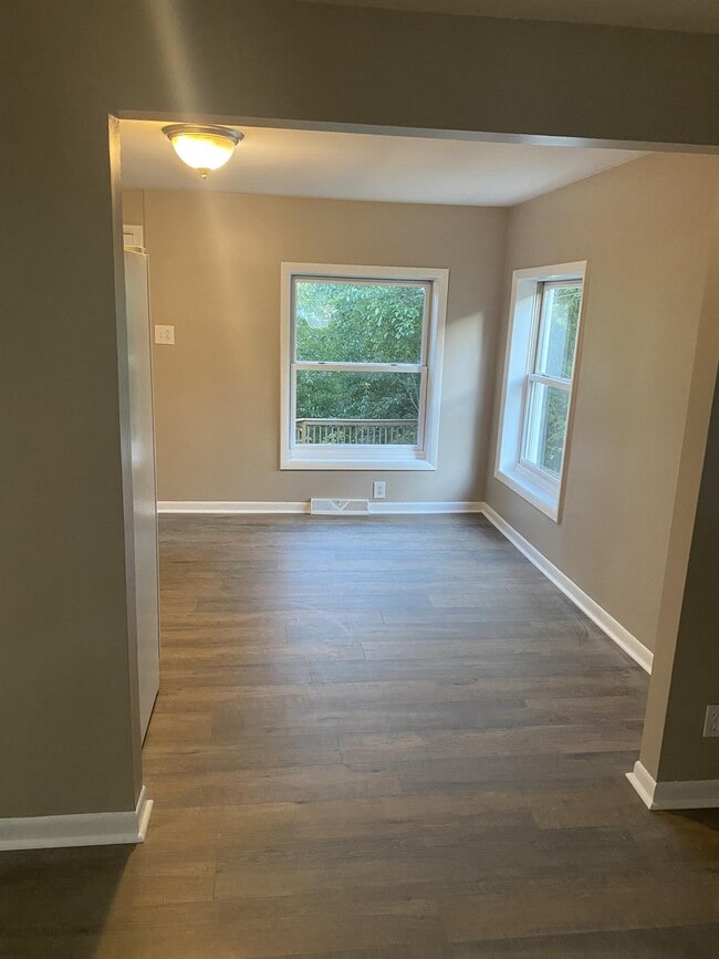 Building Photo - 109 Palisades Ln