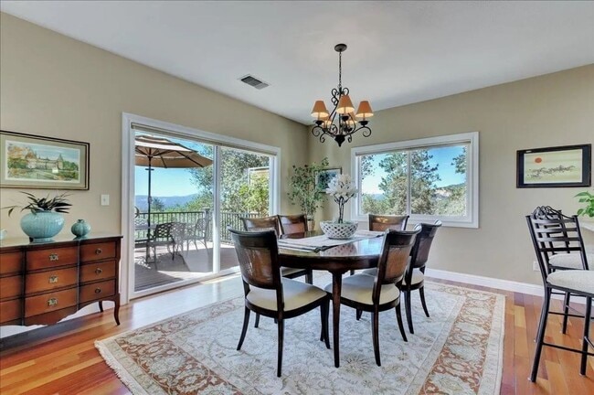 Building Photo - Lake View, 5 bedroom, 3 bath home in gated...