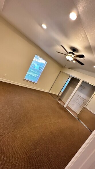 Building Photo - 3013 14th St SW