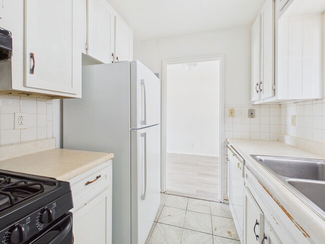 Building Photo - 3008 Westhaven Dr