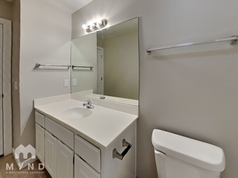 Building Photo - 4306 South Tamarack Ave W