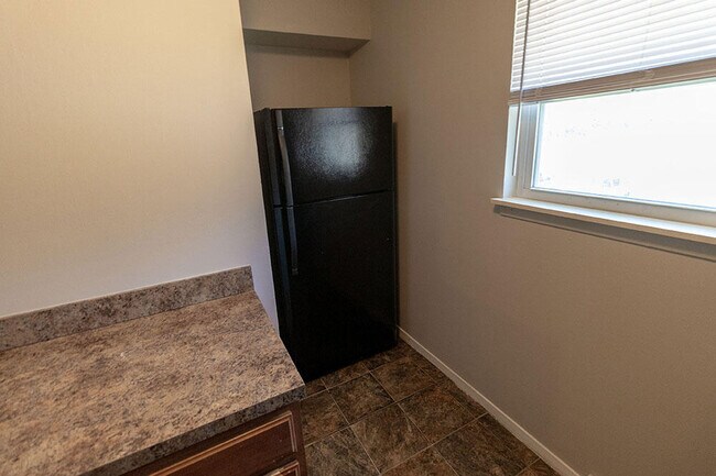 Building Photo - 1011 W Ash St