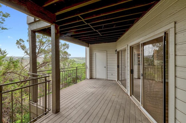 Building Photo - 6000 Shepherd Mountain Cove