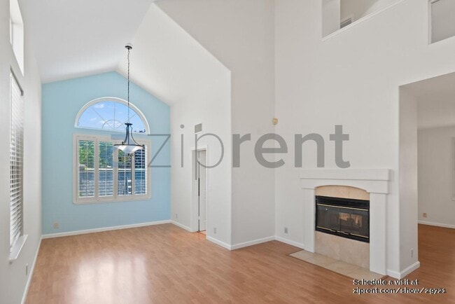 Building Photo - 36816 Papaya St