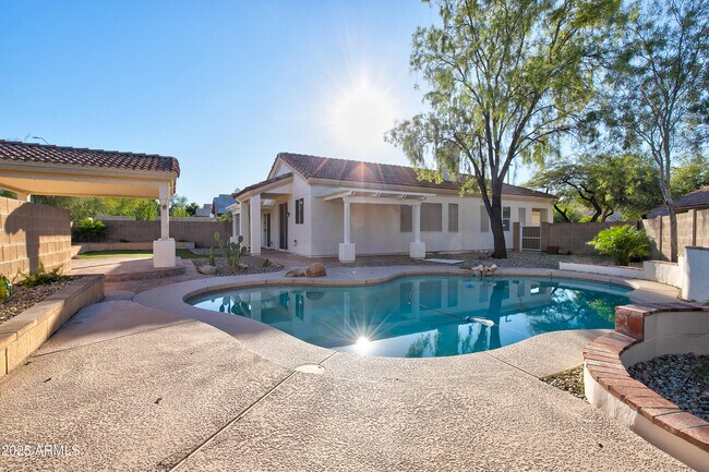 Building Photo - 4402 E Creosote Dr