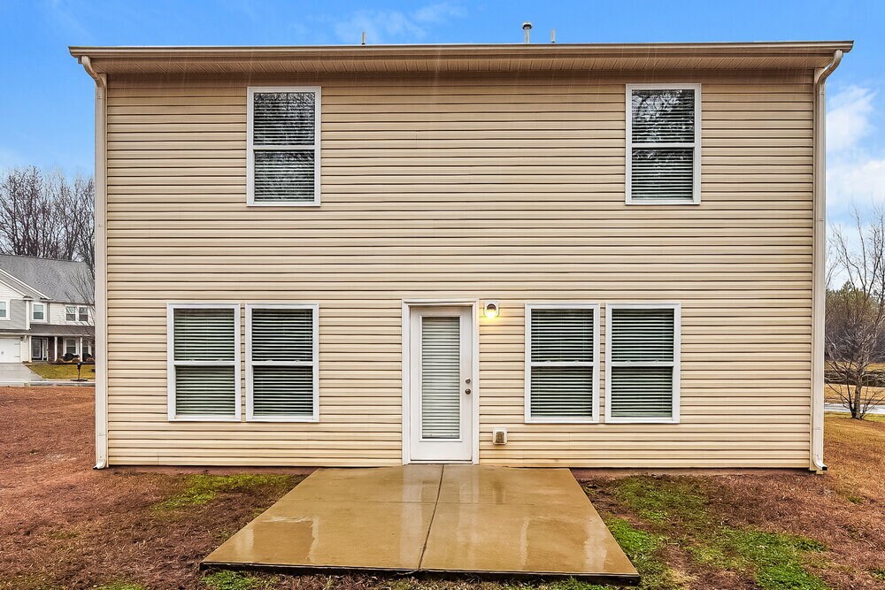 Building Photo - 9622 Fernspray Rd