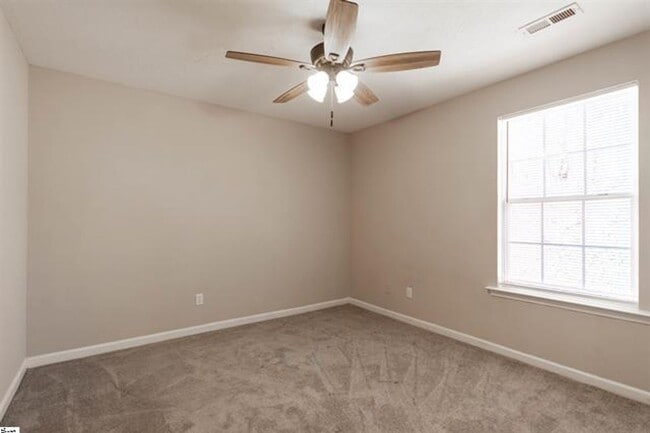 Building Photo - 3 Bed, 2 Bath Home Available in Spartanburg