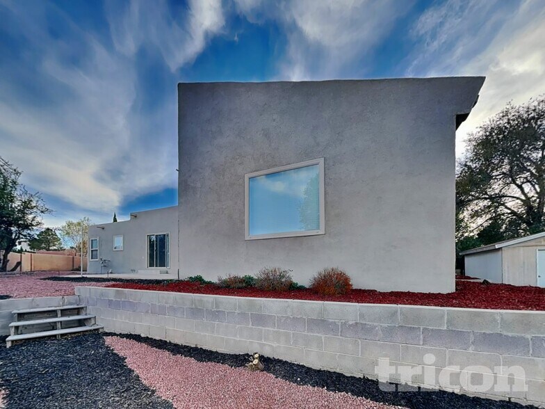 Building Photo - 9800 Denali Rd NE