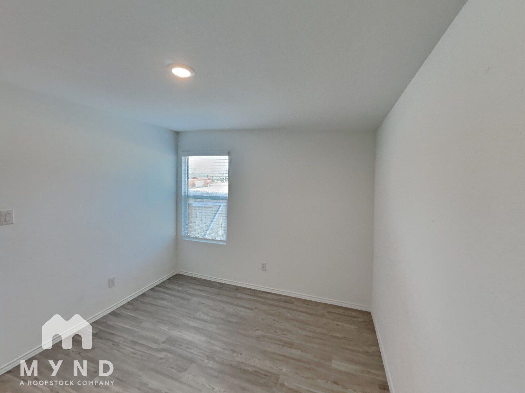 Building Photo - 14911 Greenfield Ml