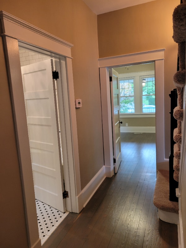 Building Photo - 1108 College Ave