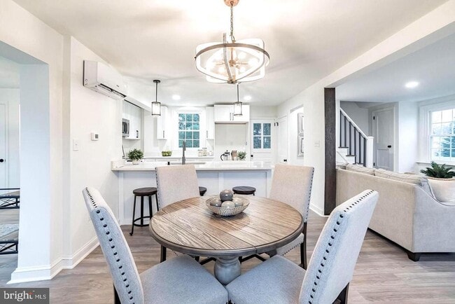 Building Photo - 115 Beech Rd