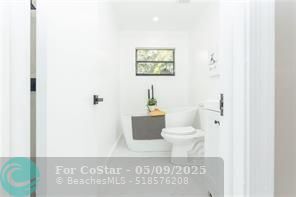 Building Photo - 4490 SW 105 Ave