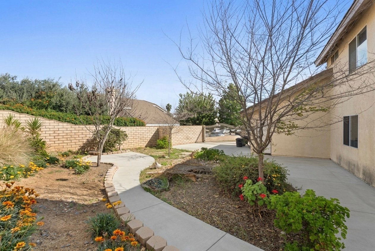Building Photo - 120 Sandpoint Ln