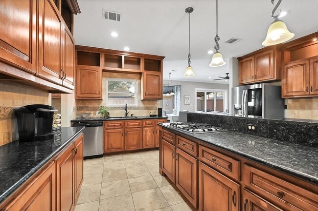 Building Photo - 3503 Highfalls Dr