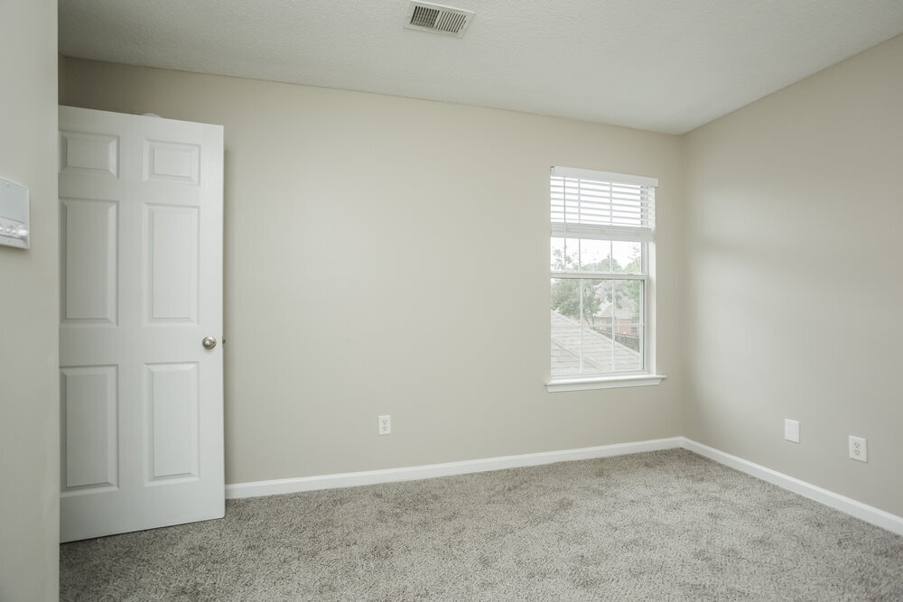 Building Photo - 5583 Sugarberry Ln