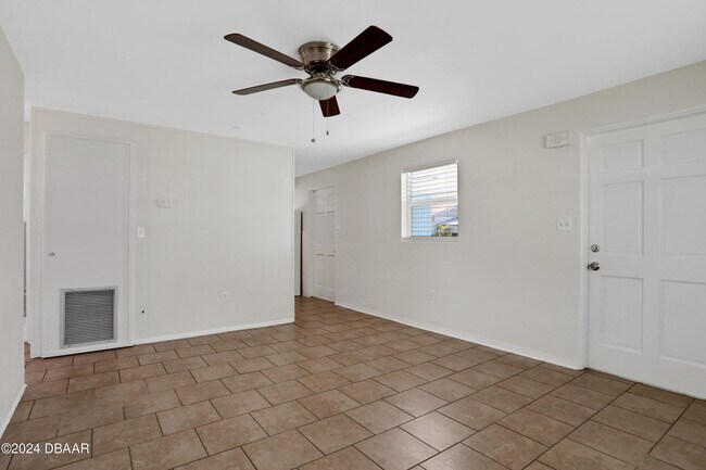 Building Photo - 2669 Anastasia Dr