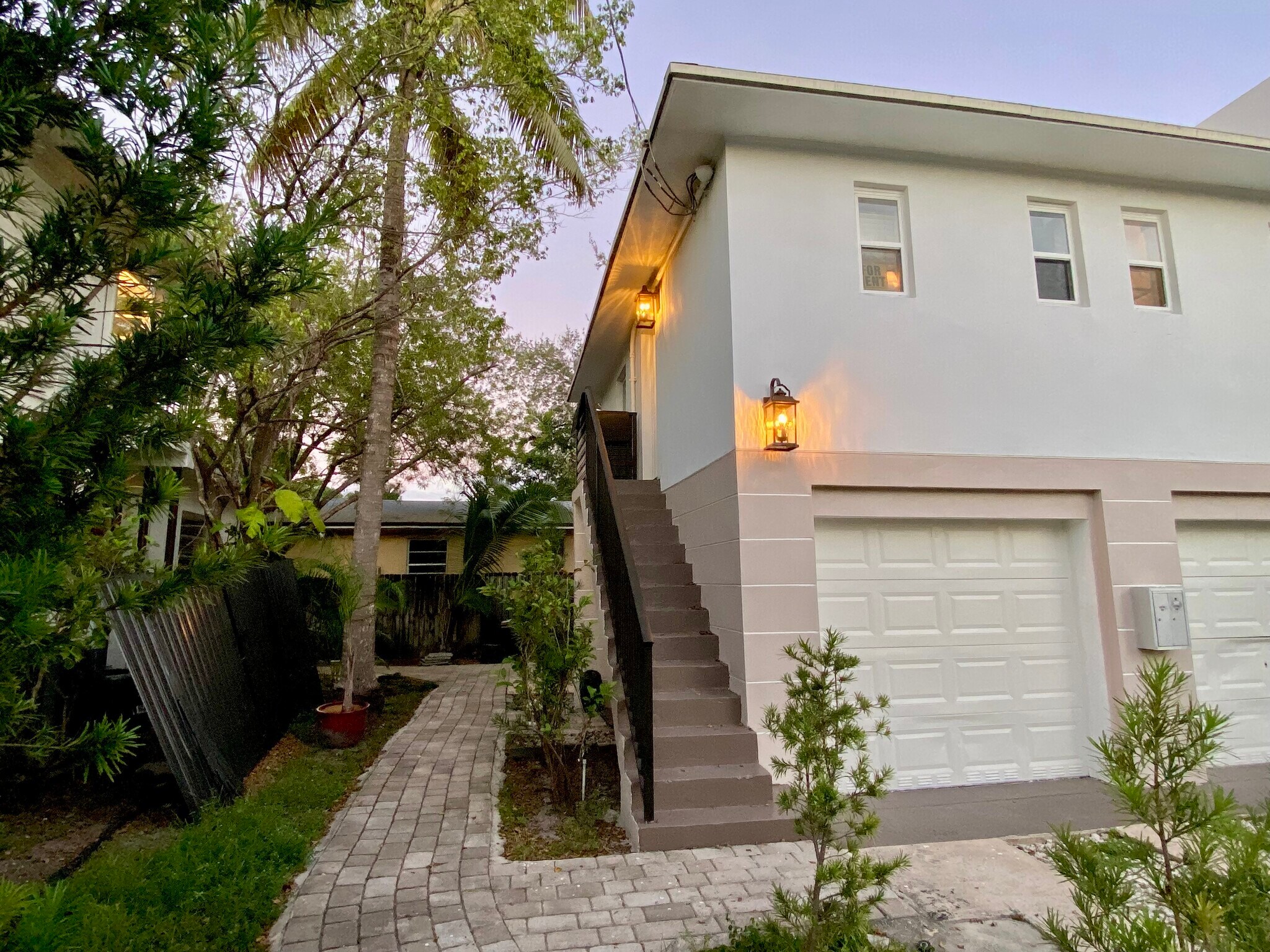 Building Photo - 6177 NE 5th Ave