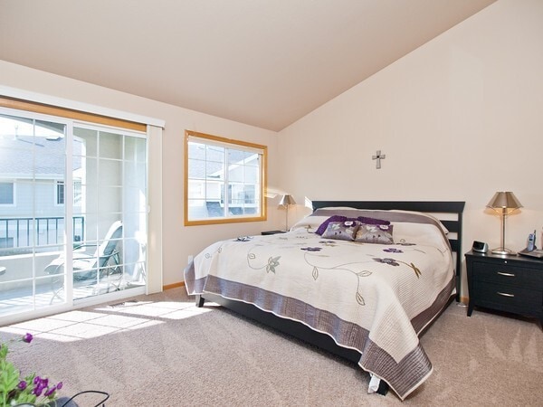 Building Photo - 5151 Boardwalk Dr