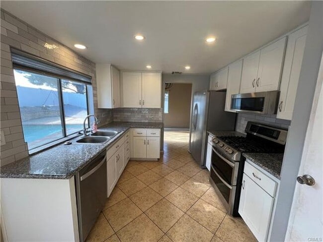 Building Photo - Pool Home with RV Parking