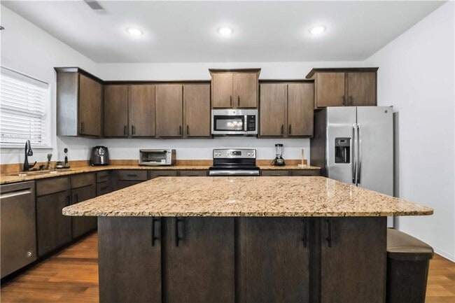 Building Photo - 1299 N Sicily Ln