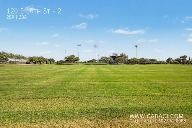Building Photo - 120 E 14th St