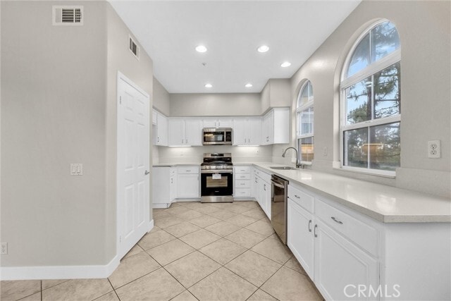 Building Photo - 702 Terra Bella