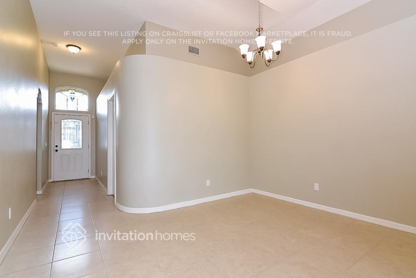 Building Photo - 6127 Weatherwood Cir