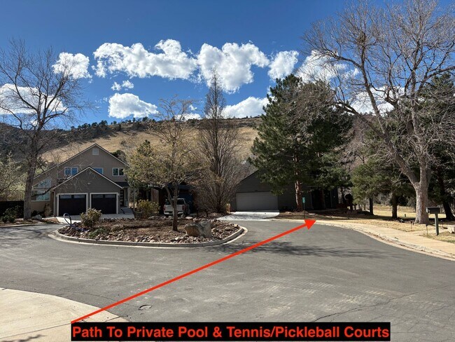 Building Photo - Stunning 4 bed 3.5 Bath Home in Wonderland Hills Walking Distance to Wonderland Lake. Rent Furnis...