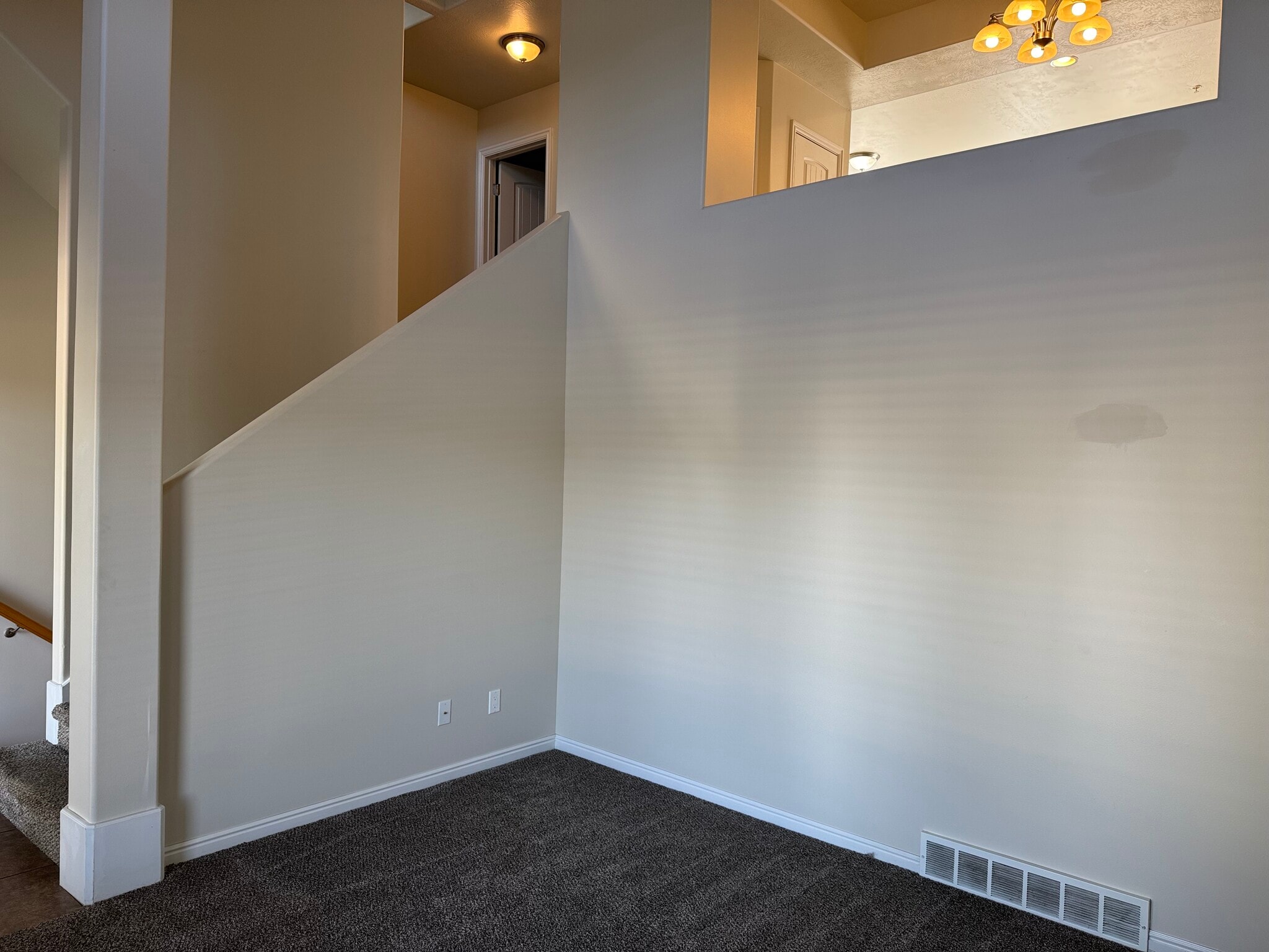 Building Photo - 908 N Shepard Creek Pky