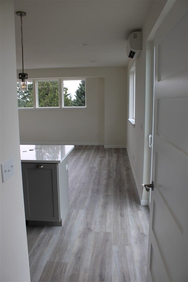 Building Photo - 2 bedroom 2 bathroom Brand  New Constructi...
